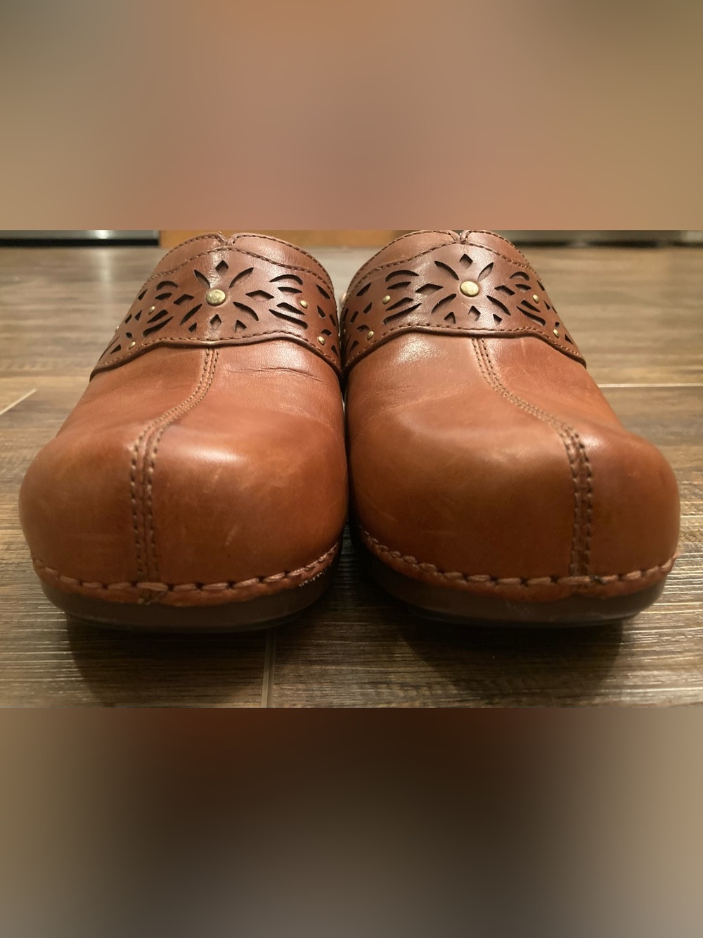 Dansko Women’s Shayanne Clogs - Picture 7 of 11